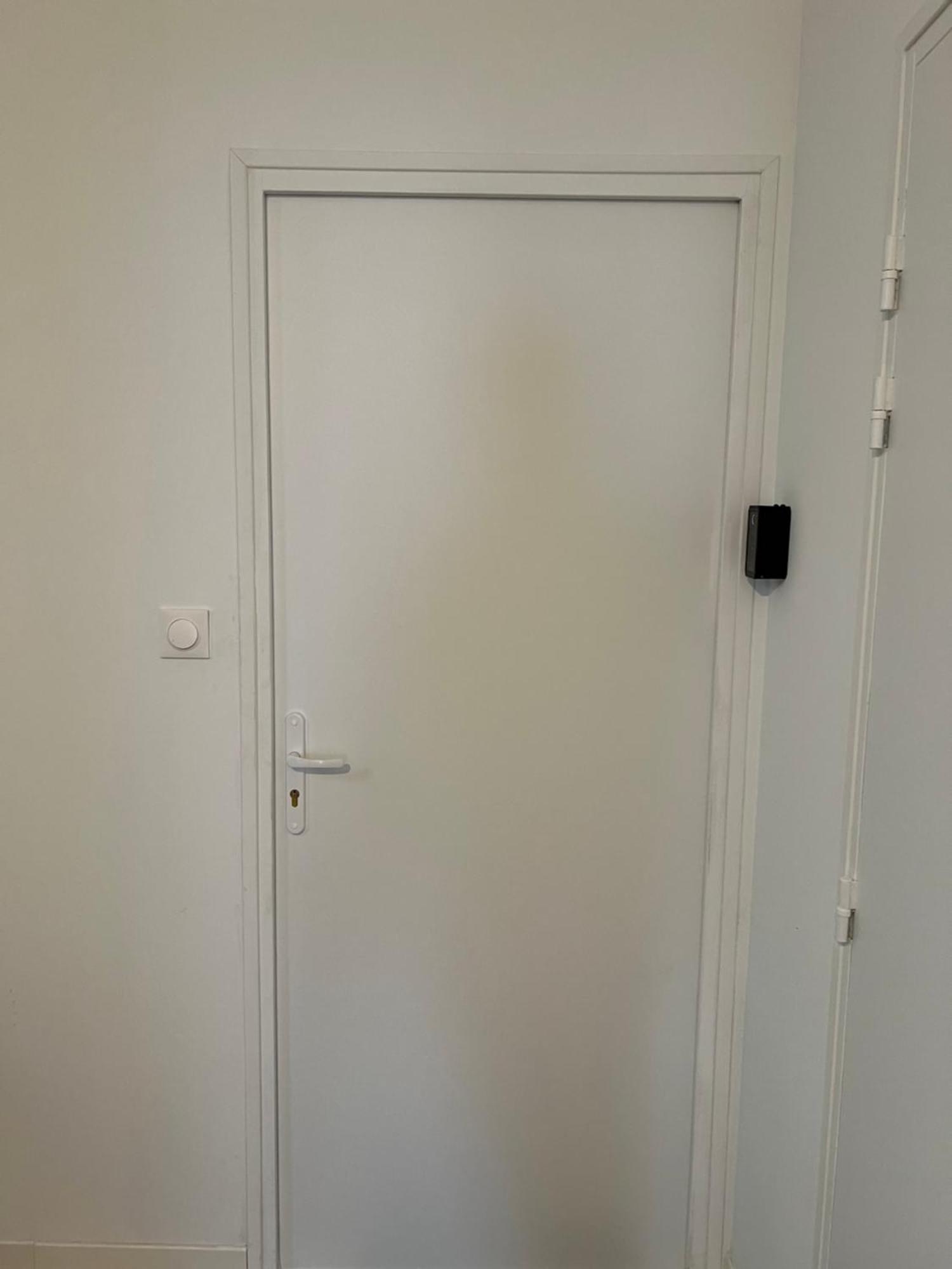 Fenix Appartement T2 40 M2 Cosy Rdc Plein Centre Ville Pierrelatte Exterior foto