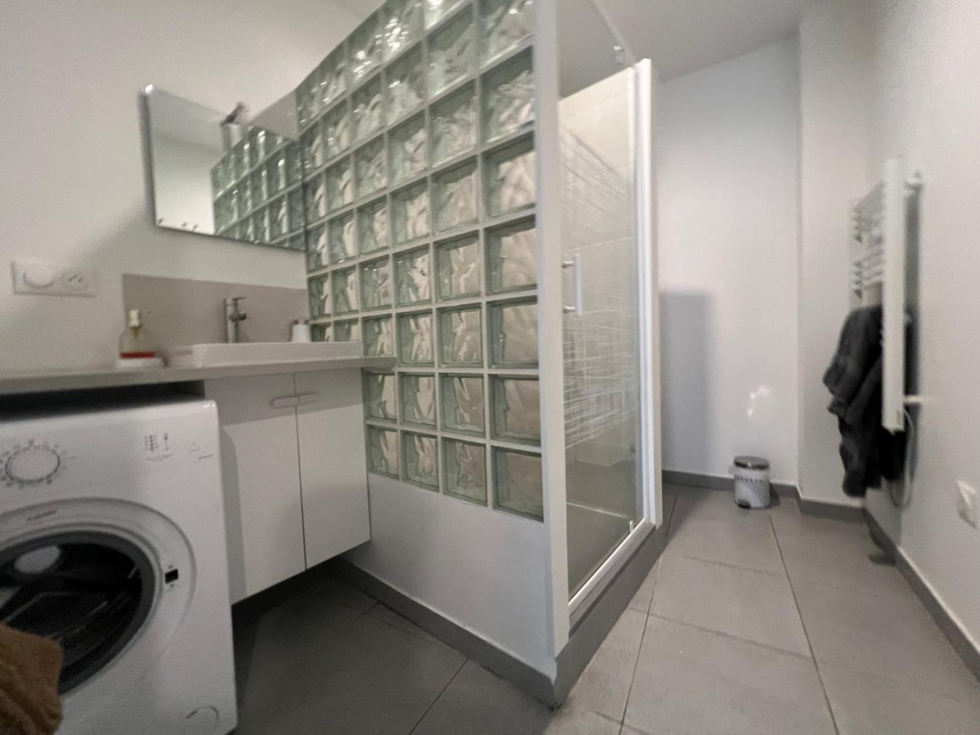 Fenix Appartement T2 40 M2 Cosy Rdc Plein Centre Ville Pierrelatte Exterior foto